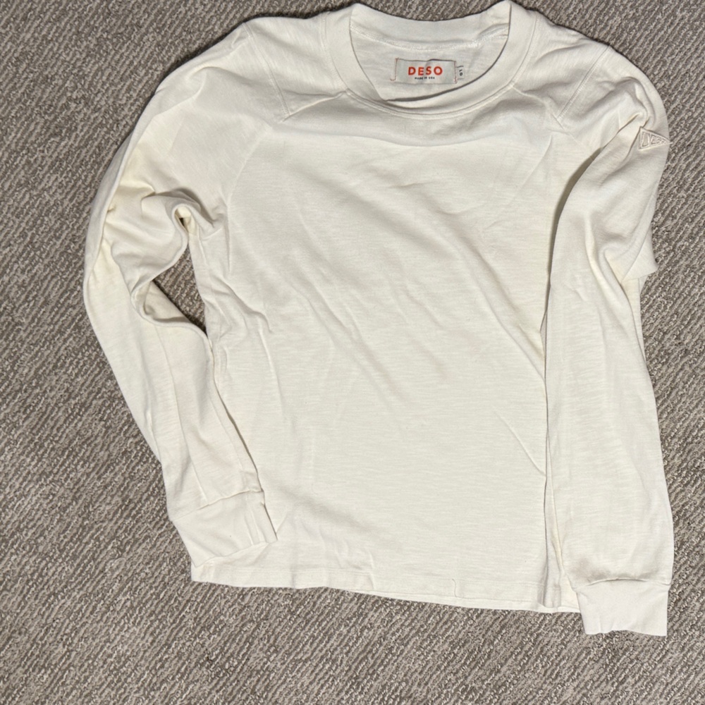 DESO Men's Long Sleeve Crewneck Tee in Off-White